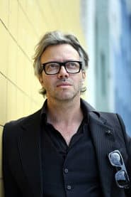 Viktor Antonov dans le rôle de Self