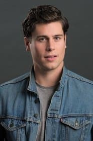 Joshua Banman dans le rôle de Young Grandpa Joe
