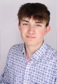 Luc Gilchrist as Alien Friend