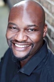 Larry Olubamiwo dans le rôle de Steve