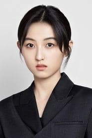 Zhang Zifeng dans le rôle de Young Fang Deng