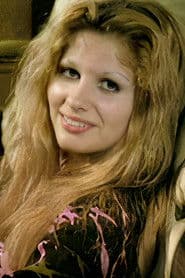 Christa Barrymore dans le rôle de Joaquine