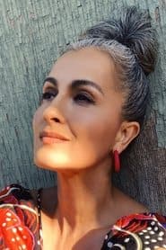 Angel Aviles في دور Zamira