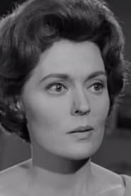 Helen Lindsay dans le rôle de Aunt Bea