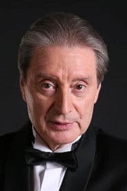 Venyamin Smekhov as Uncle Seva