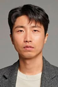 Hong Sang-pyo as Sang-pyo