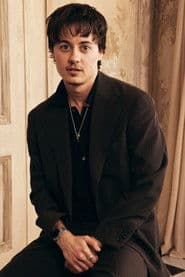 Nico Carney dans le rôle de Alex