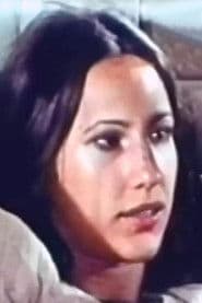 Antoinette Maynard dans le rôle de Charlie's Starlet