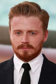 Jack Lowden dans le rôle de James Libson