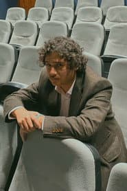 Gustavo Vegas Aguinaga في دور Martín