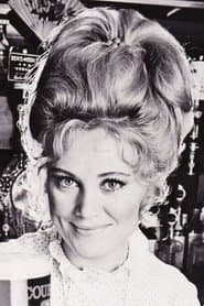 Andria Lawrence dans le rôle de Betty