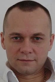 Сергей Калашников dans le rôle de Pavel Popovich