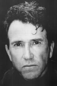 Mike Watson dans le rôle de Famine (Black Horseman)