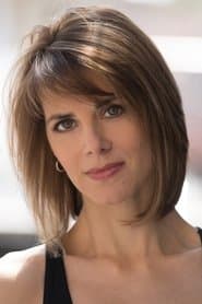 Kate Avallone dans le rôle de Donna