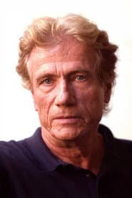 Jürgen Prochnow في دور The Mage