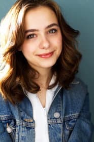 Abigail Rhyne dans le rôle de Bailey White