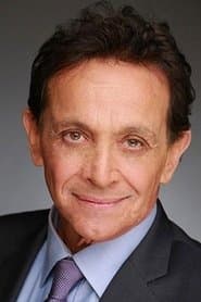 Andrew Rubin في دور George Martin