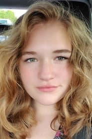 Madeline Lupi في دور Kayla