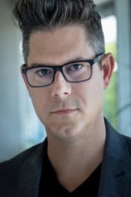 Brett Donowho dans le rôle de Tommy Blaine