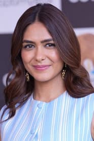 Mrunal Thakur as Yashna