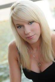 Chantal Strand dans le rôle de Kelly Roberts / Katrina (voice)