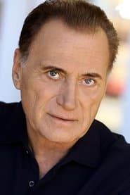 Joe Cortese dans le rôle de Rasmussen