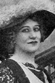 Margaret Whistler في دور First Aunt