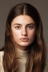 Diana Silvers as Cheerleading Girl