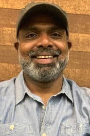 Chemban Vinod Jose في دور Dmitri