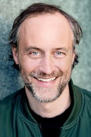 Thomas Niehaus as Simon