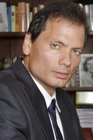 Rico Simonini في دور Blackjack Dealer