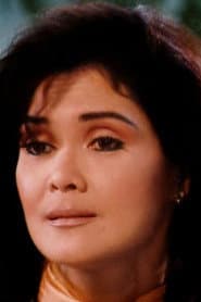 Evangeline Pascual في دور Mrs Legaspi