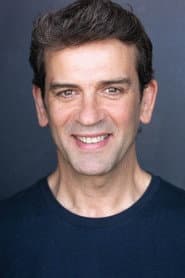 Alberto Maneiro dans le rôle de Le médecin hôpital Mexico