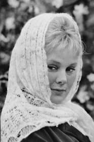 Svetlana Zhgun as Нюра