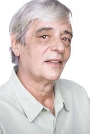 Robert Brewster dans le rôle de Fish & Chip Store Owner