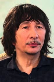 Baygali Serkebaev as музыкант - клавишник