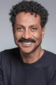 Luis Miranda as Enfermeiro Marcelo