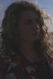 Mia Pearson-Brown في دور Alice
