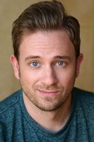 Tom Lenk dans le rôle de Ronald The Intern