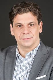 Vida Péter في دور Lénárt