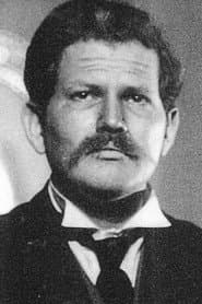 René Sánchez dans le rôle de El Cura