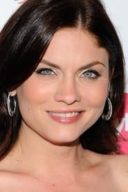 Jodi Lyn O'Keefe as Sarah