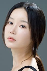 Yoo Ra-seong dans le rôle de Yoon-hee (윤희)