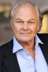 Michael König dans le rôle de Pastor Kristensen