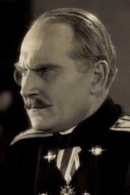 Alexander Murski dans le rôle de Mr. Adelsskjold