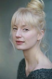 Emma King في دور Mary