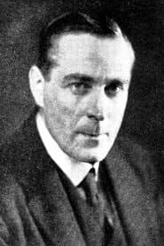 Fred Raynham في دور Dr. Mervynn Ides