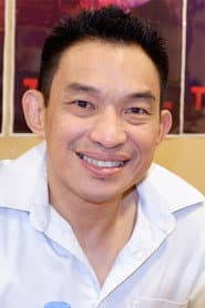 Vincent Soberano dans le rôle de Detective Tony Pascual