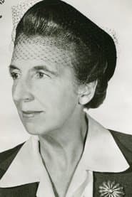 Anita Sharp-Bolster dans le rôle de Mrs. Foley