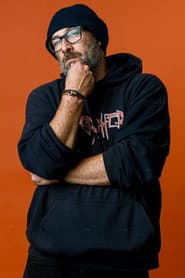 Daniel Armstrong dans le rôle de Penguin / Mole (voice)